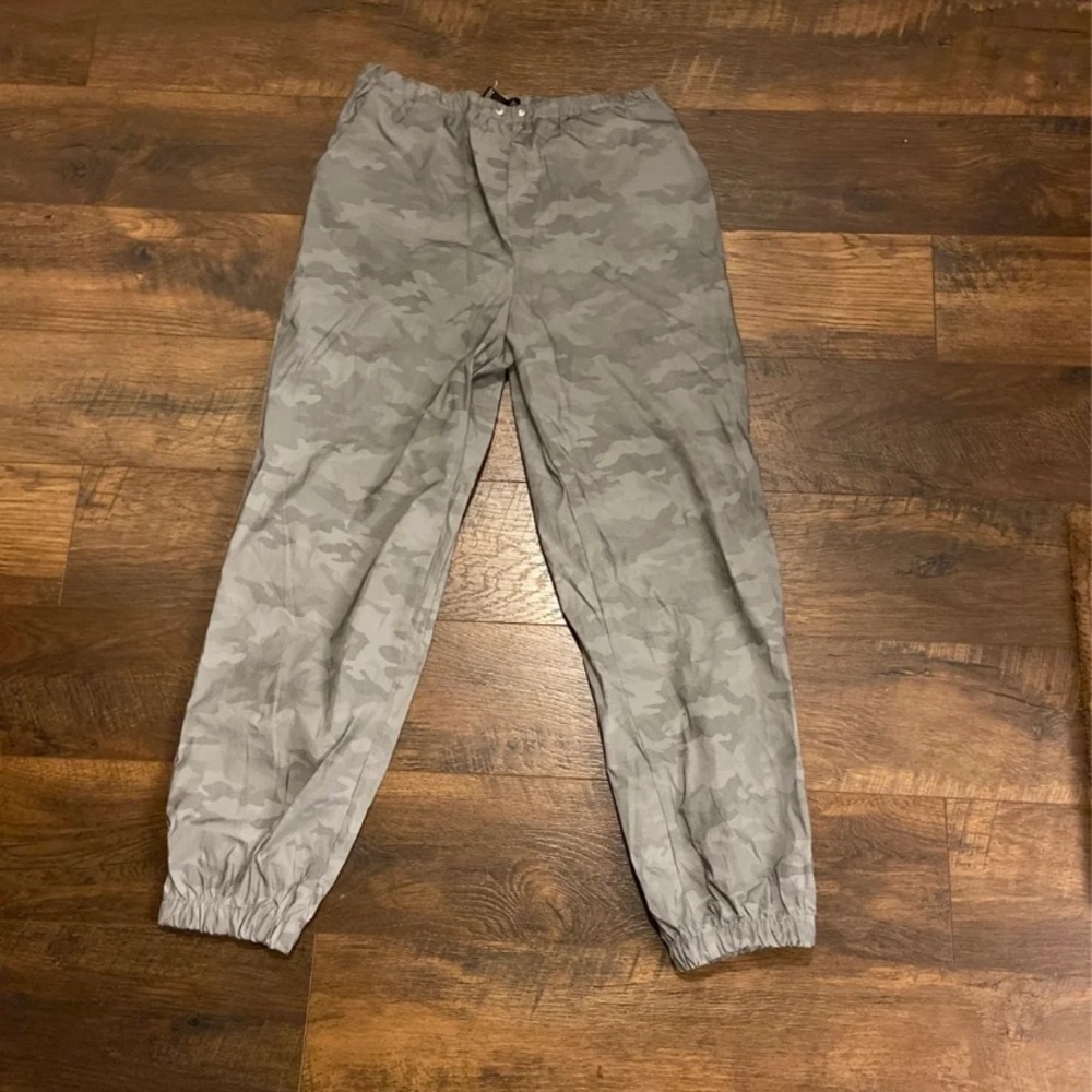 Reflective pants